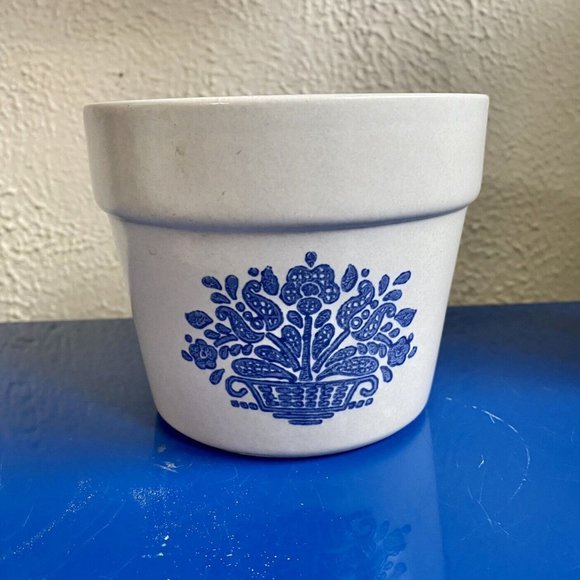 Pfaltzgraff Other - Vintage Pfaltzgraff Yorktowne Stoneware Planter
